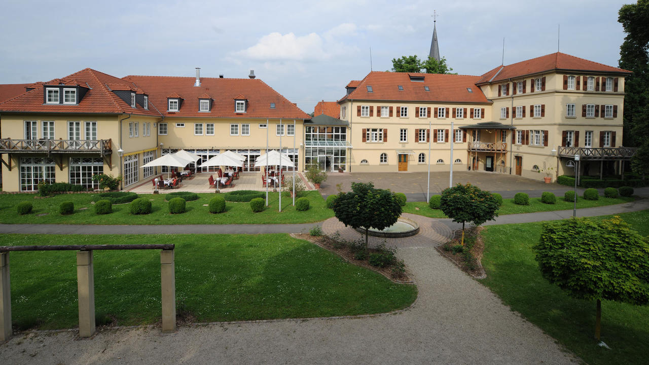 Schlosshotel Neckarbischofsheim Exterior photo
