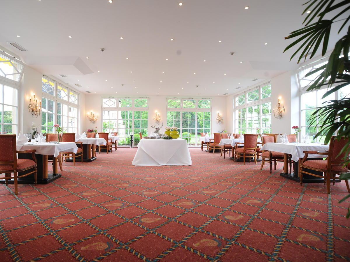 Schlosshotel Neckarbischofsheim Exterior photo