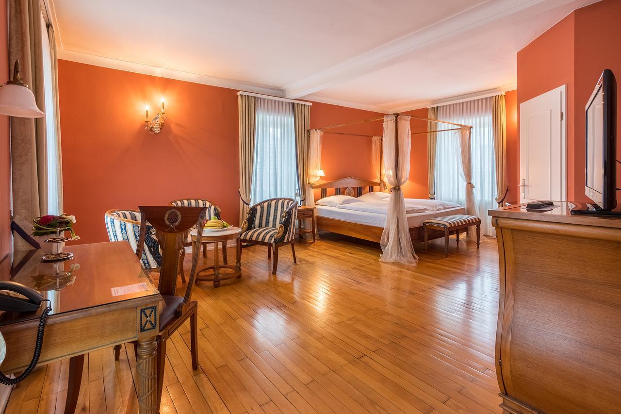 Schlosshotel Neckarbischofsheim Exterior photo