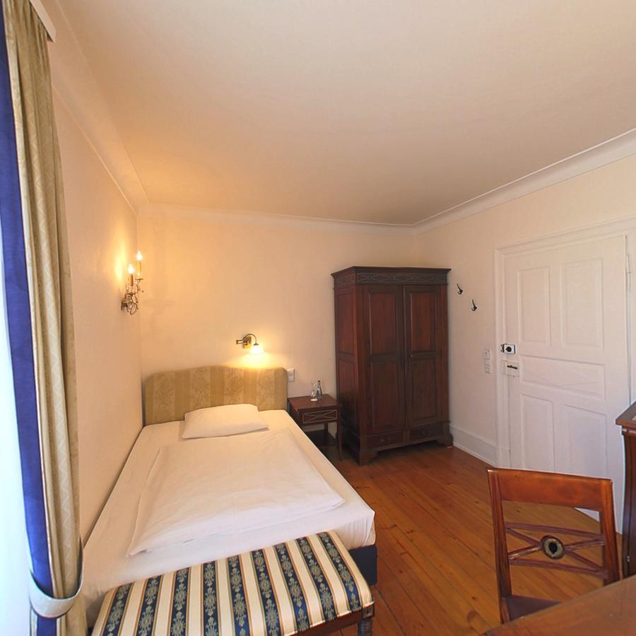 Schlosshotel Neckarbischofsheim Exterior photo